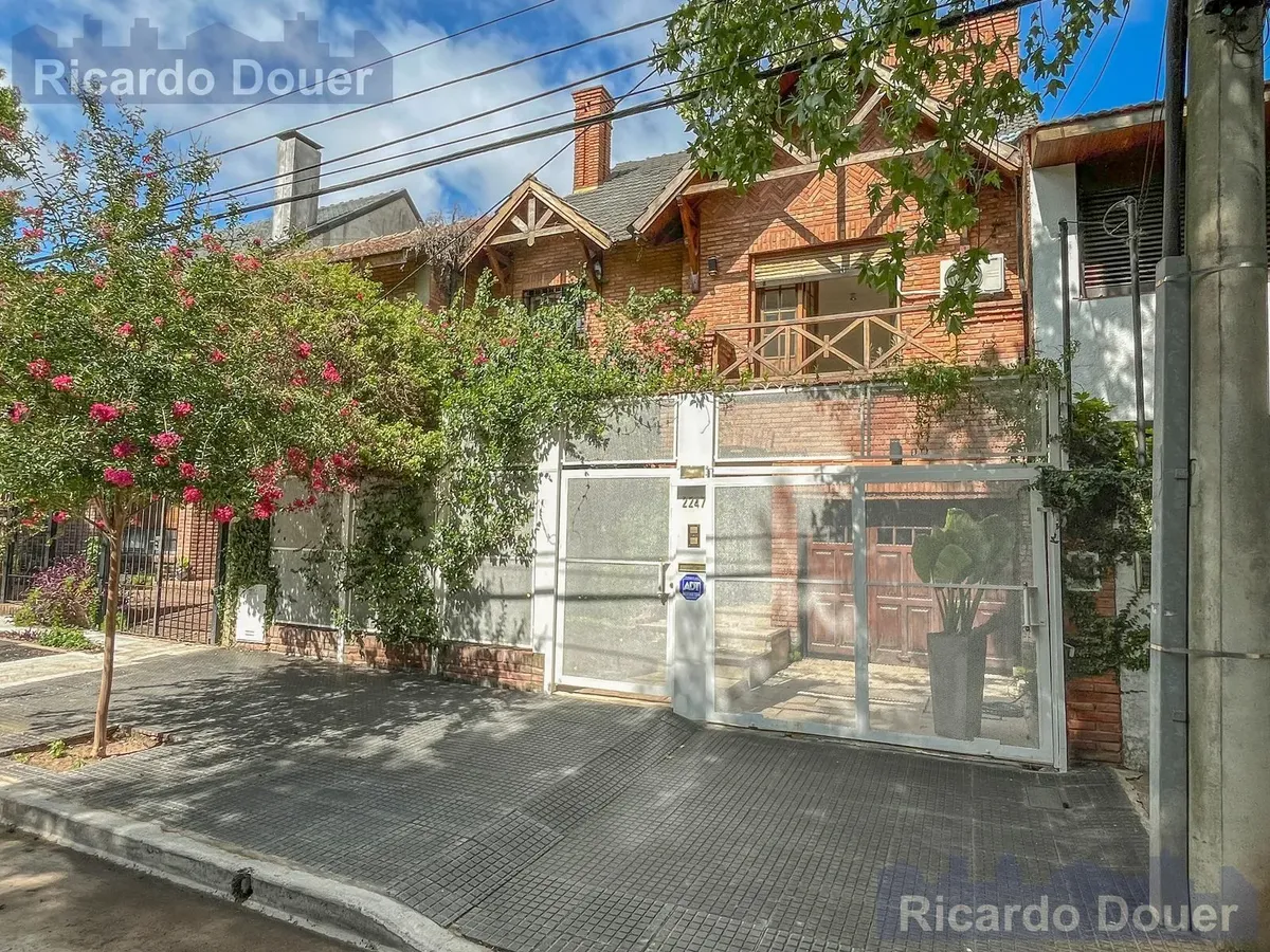 Martínez house with pool