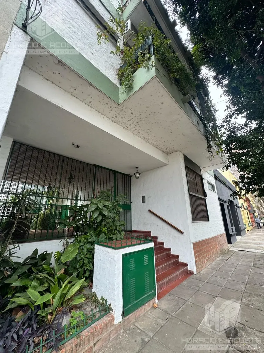 Apartamento 2º andar com ar-condicionado