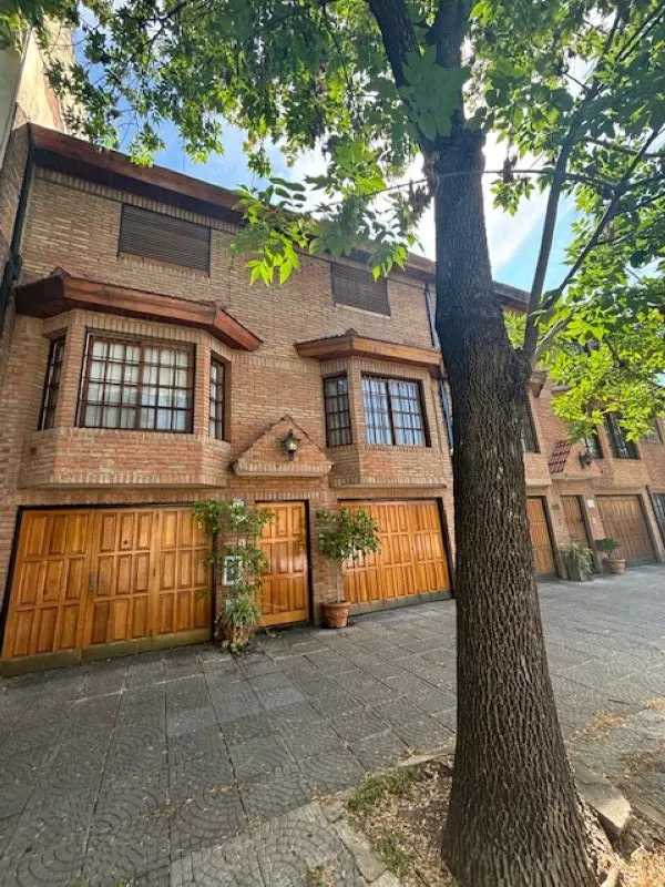 170 m² duplex with grill and parking