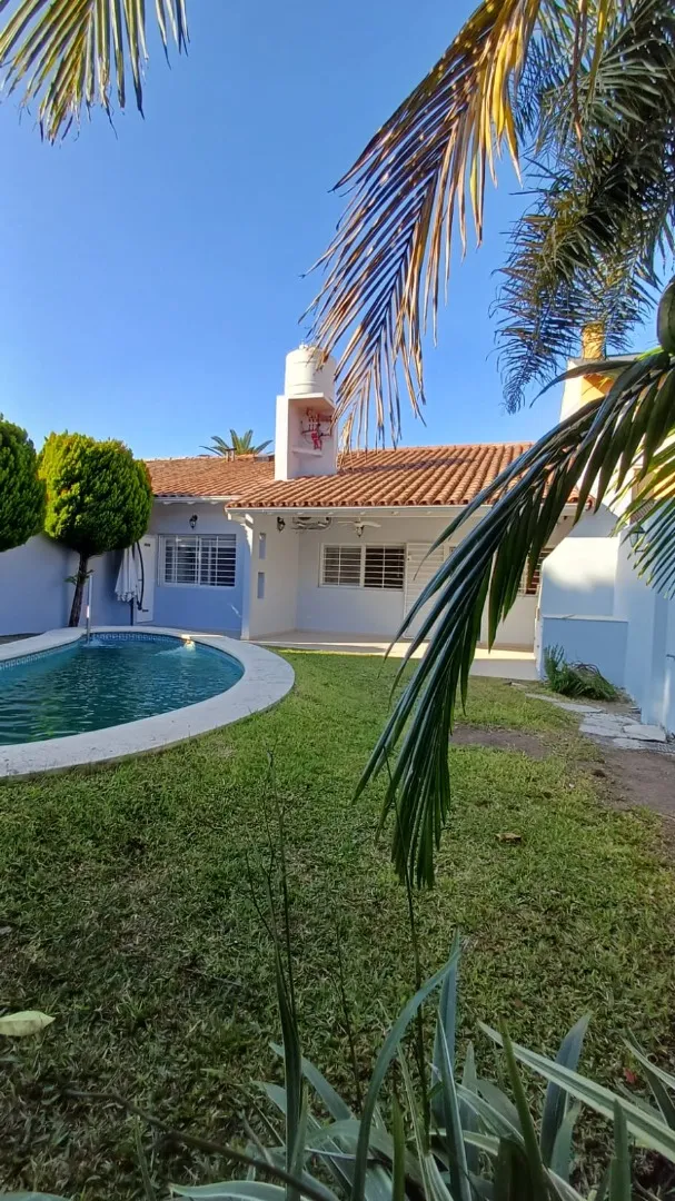 Casa Alquiler 3 Dorm Jardín Pileta Garaje, Olivos