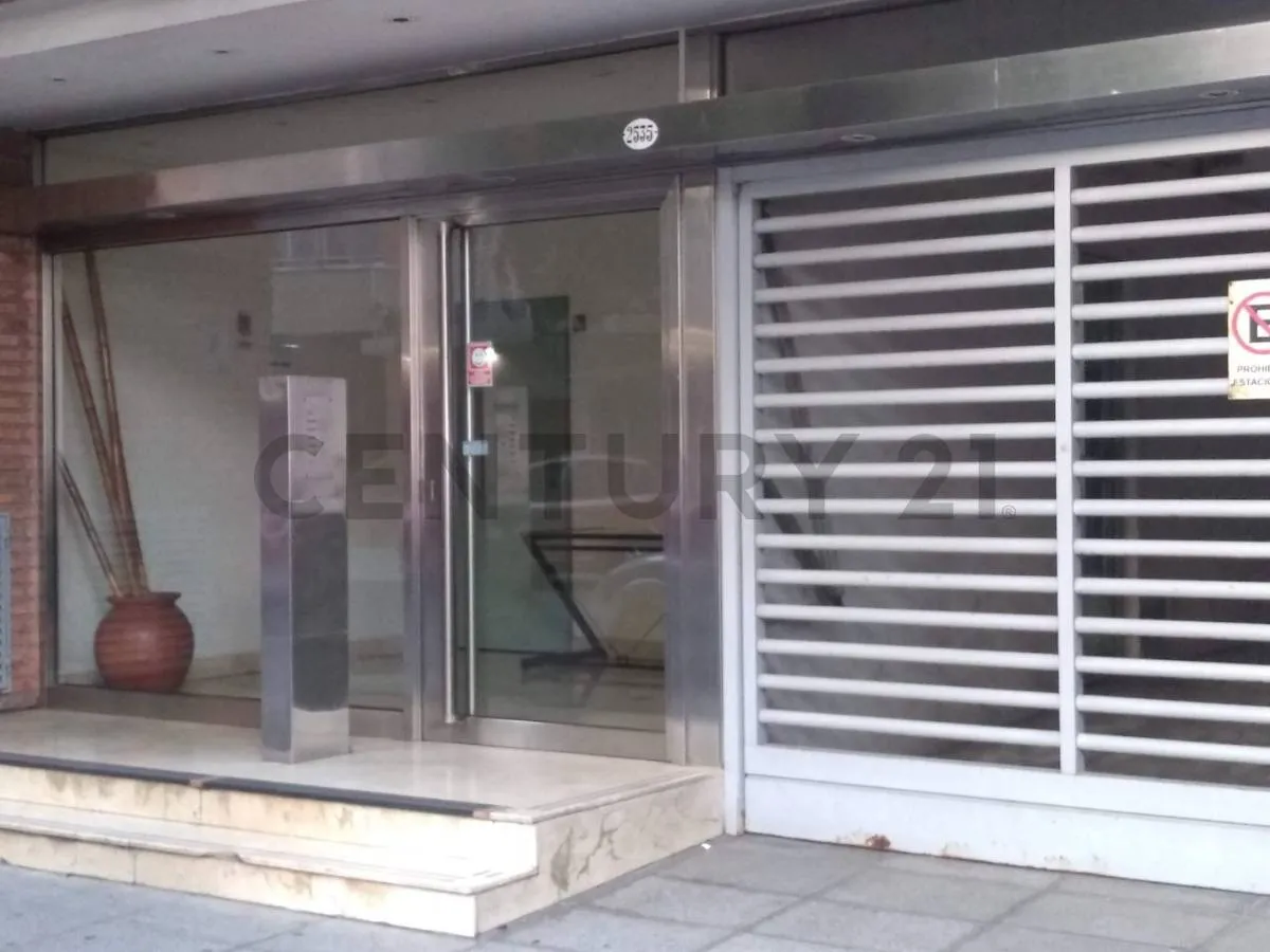6º piso con balcón aterrazado