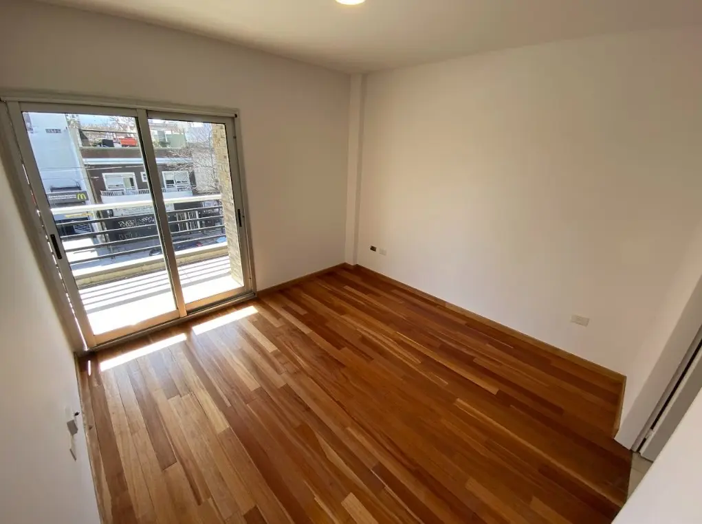 Three-bedroom apartment in Colegiales on Av. Álvarez Thomas