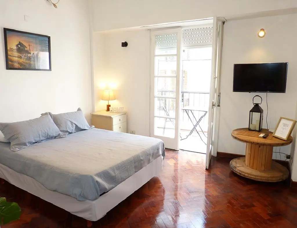 Temporary studio apartment for 4 people in Retiro