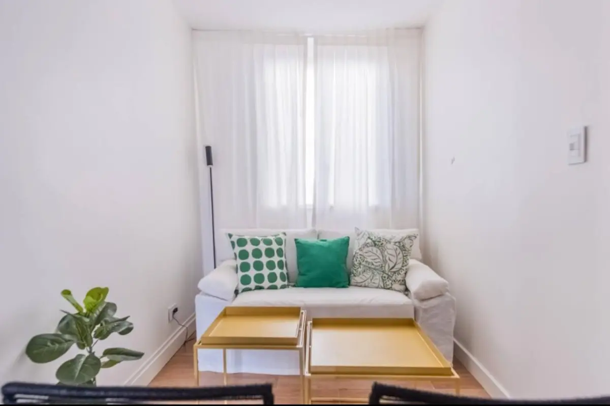 Recency-refurbished two-room apartment for short-term rental in Recoleta