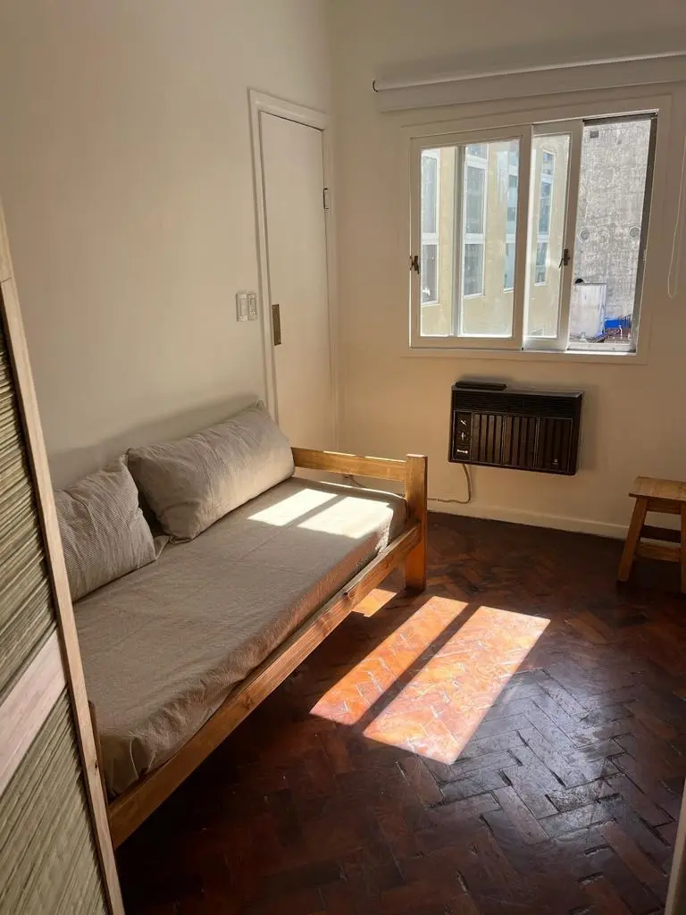 Three-room apartment with maid’s room in Recoleta