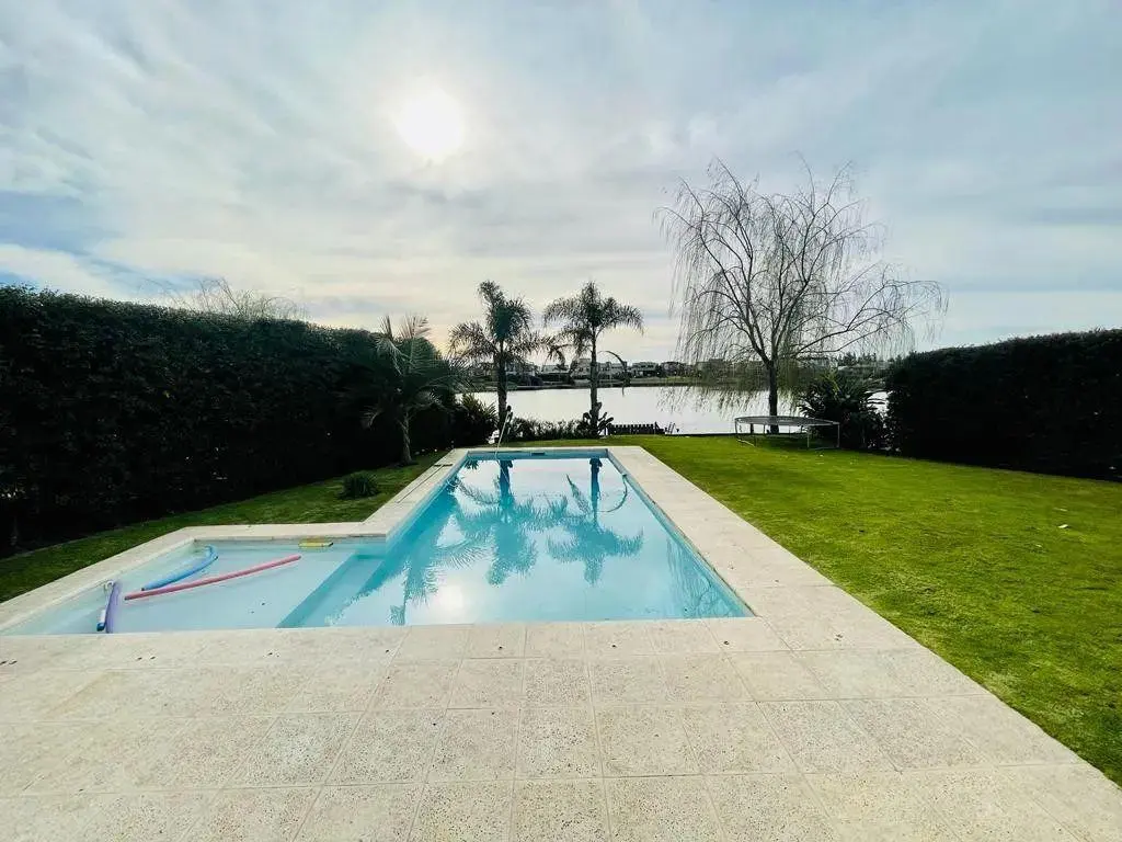 House for temporary rent with 4 bedrooms in Las Tipas, Nordelta