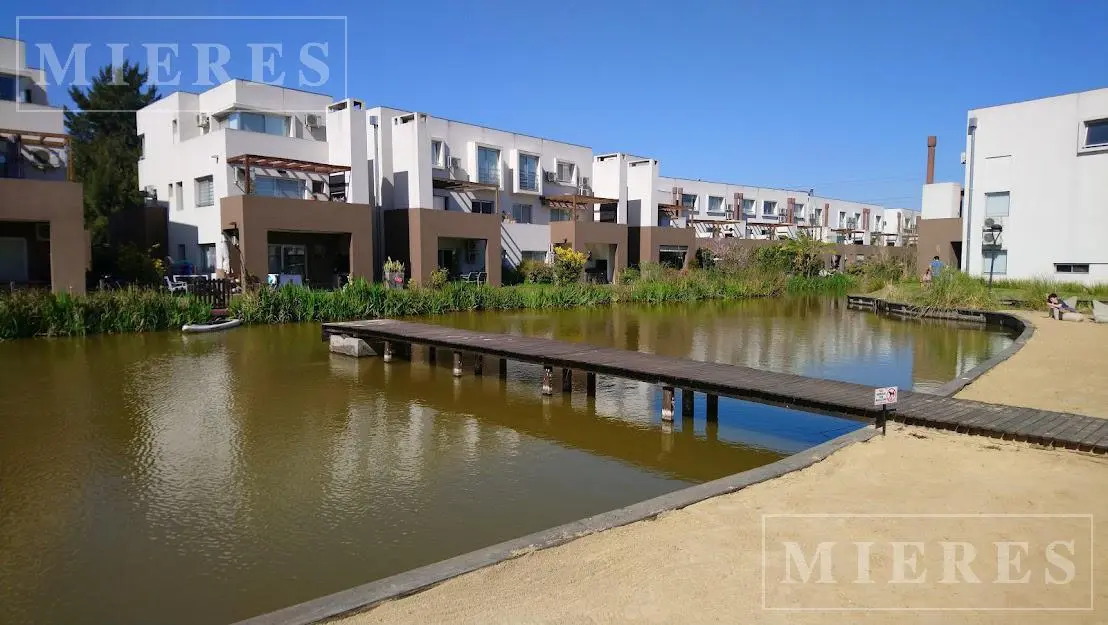 Departamento amoblado de 2 ambientes con jardín en Tigre (Nordelta)