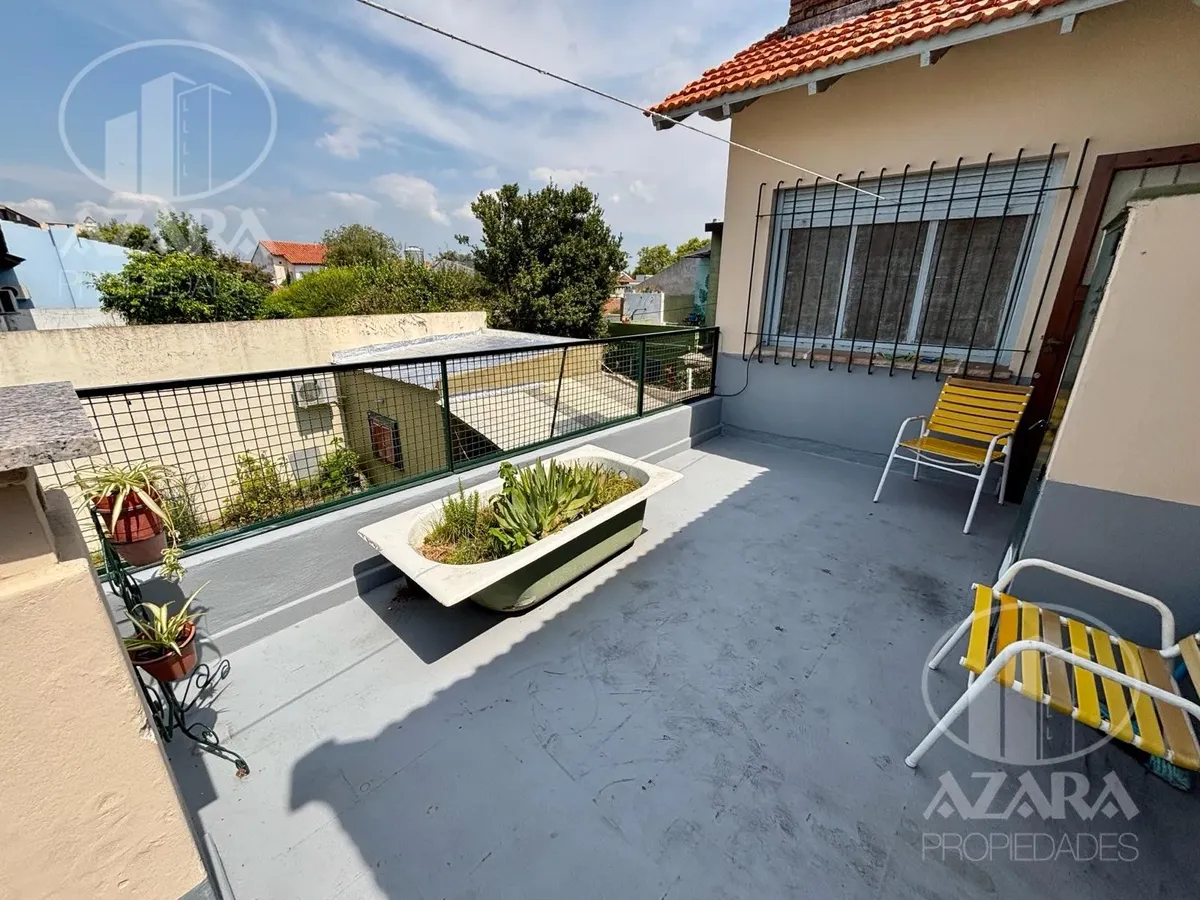 Furnished studio room with private bathroom in Martínez