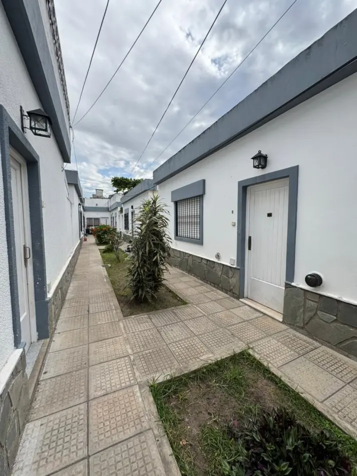 PH de 3 ambientes en Morón