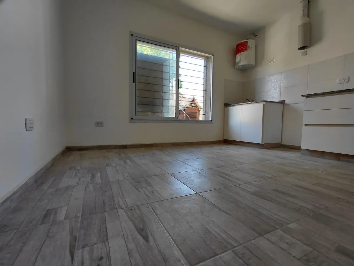 New-build ground-floor PH two-room unit in Lomas de Zamora with patio and balcony