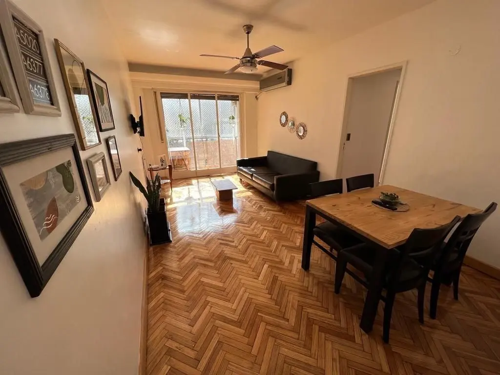 Furnished four-bedroom apartment in Recoleta