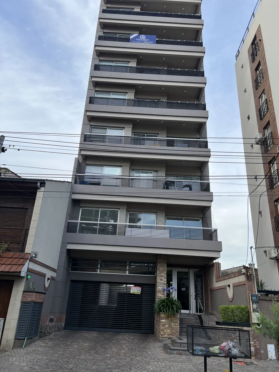 Аренда квартиры с одной спальней в Lanús Oeste