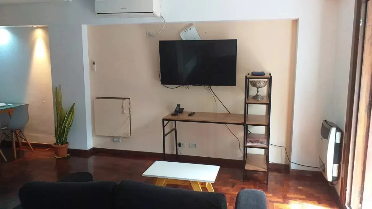 Трёхкомнатная квартира с балконом в Palermo