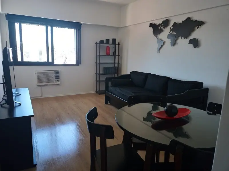 Furnished studio apartment in Monserrat