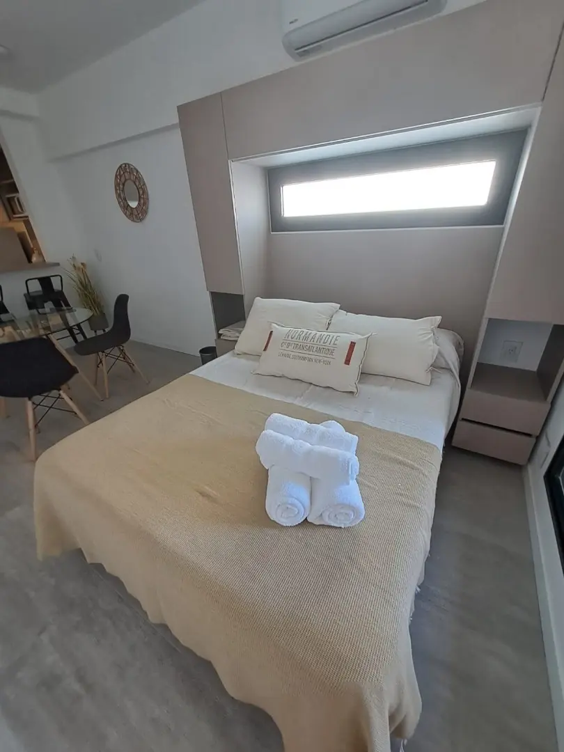 Kitnet com varanda em Chacarita