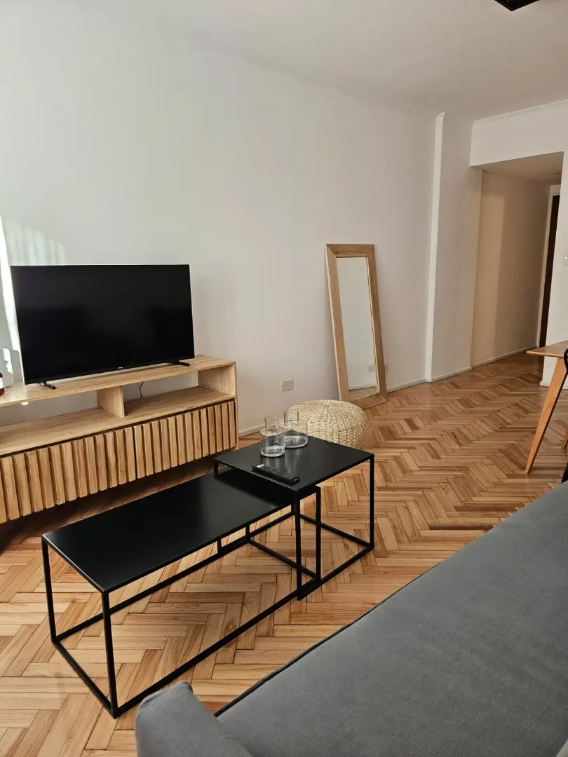 Apartamento de três ambientes com 2 dormitórios em Olivos