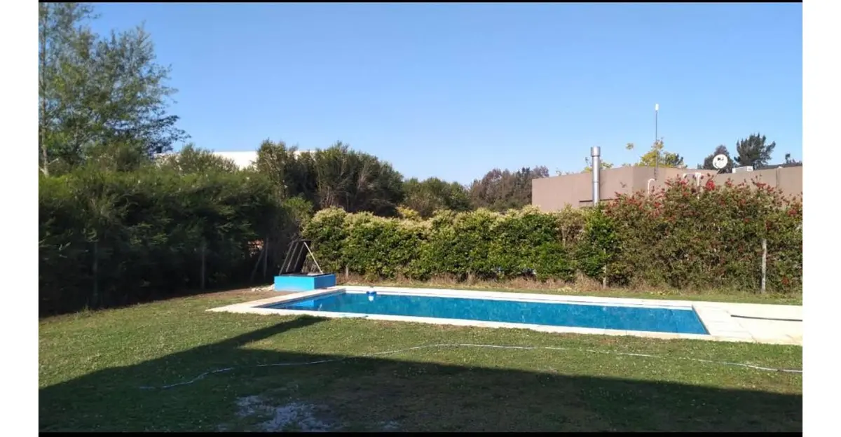 Fully equipped four-bedroom apartment house in Tigre