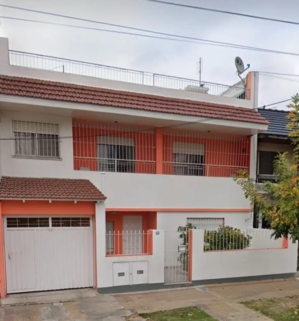 PH tipo casa de 2 quartos em Lanús Oeste