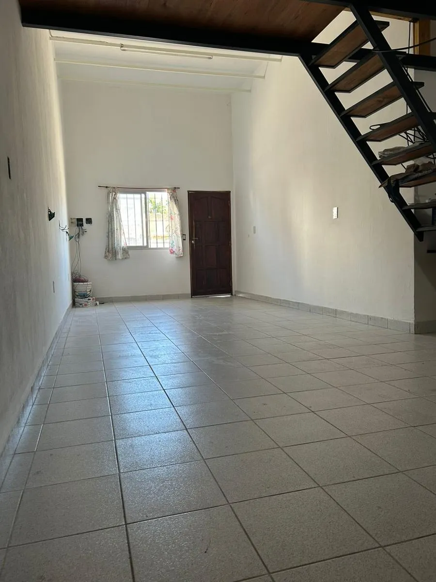 PH de um dormitório com entrada independente em Lanús Este