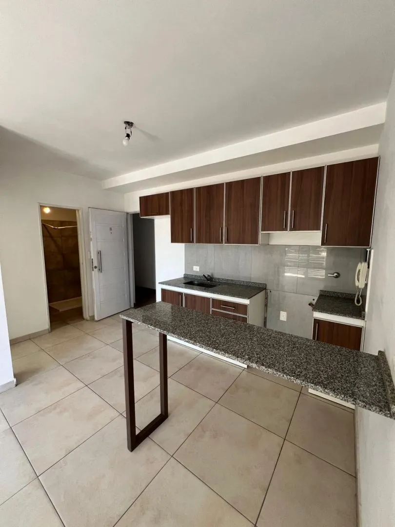 Two-room apartment for rent in José León Suárez