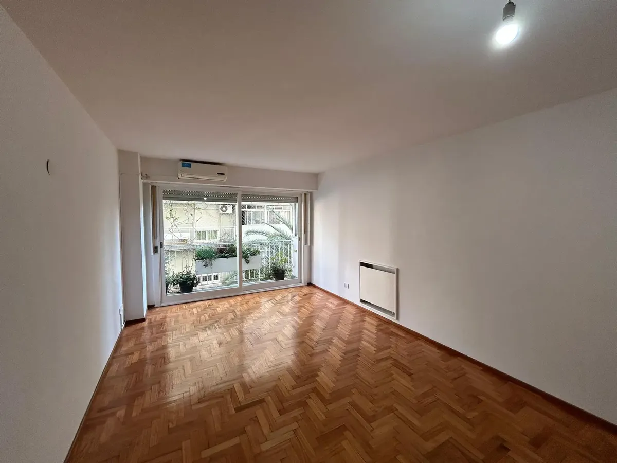 Apartamento de três ambientes com 2 quartos para alugar em Martínez