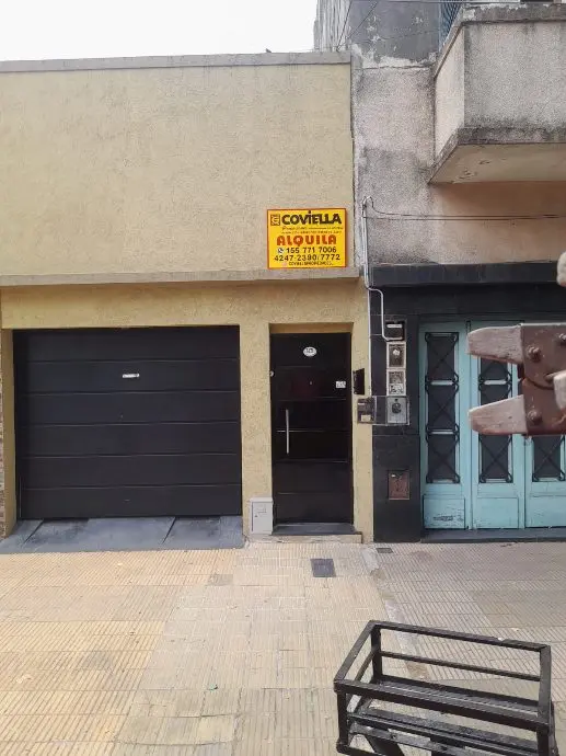 Departamento de 3 ambientes interno en Lanús Oeste