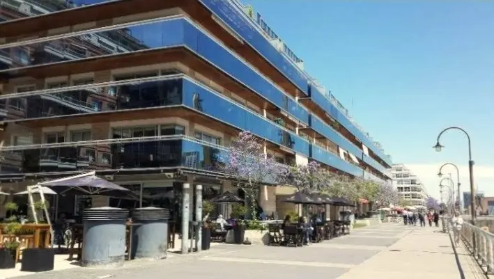 Departamento de 2 ambientes con cochera en Puerto Madero