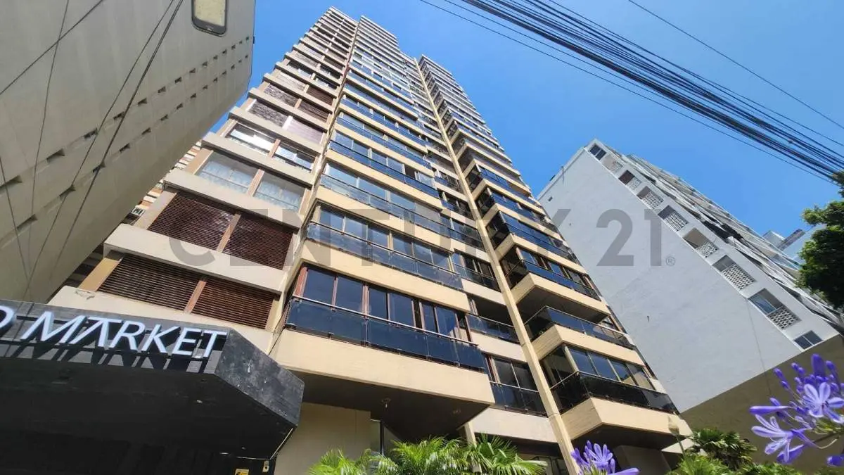 Аренда квартиры с 4 спальнями в Vicente López на Av. Libertador