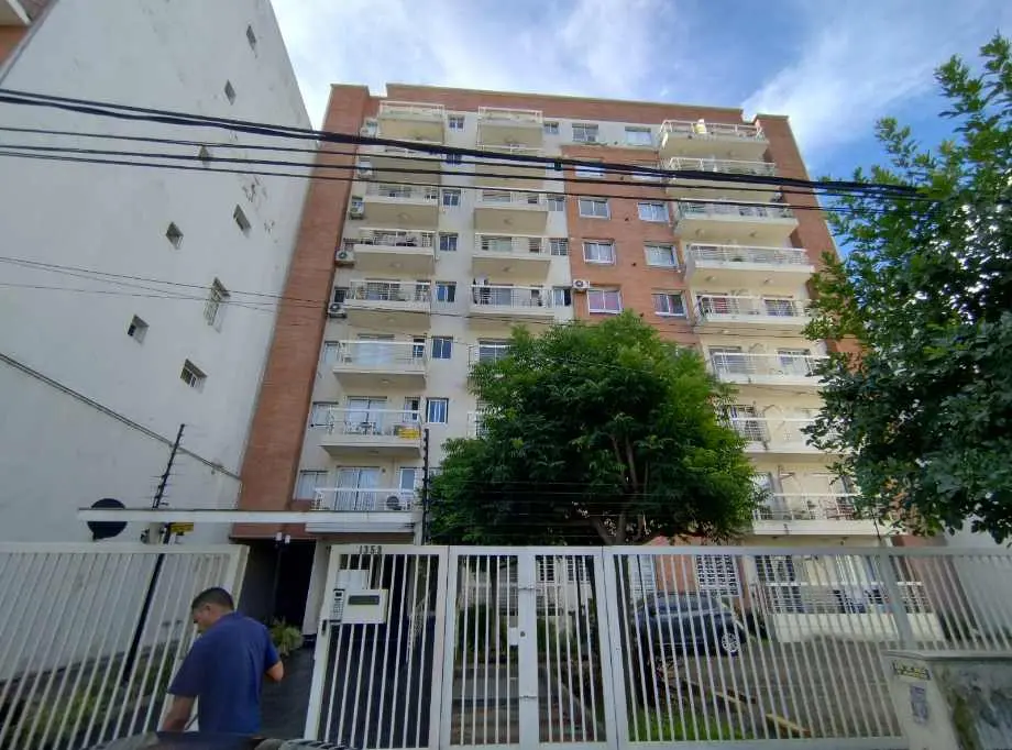 Квартира-студия в Haedo Centro Norte рядом с ж/д станцией