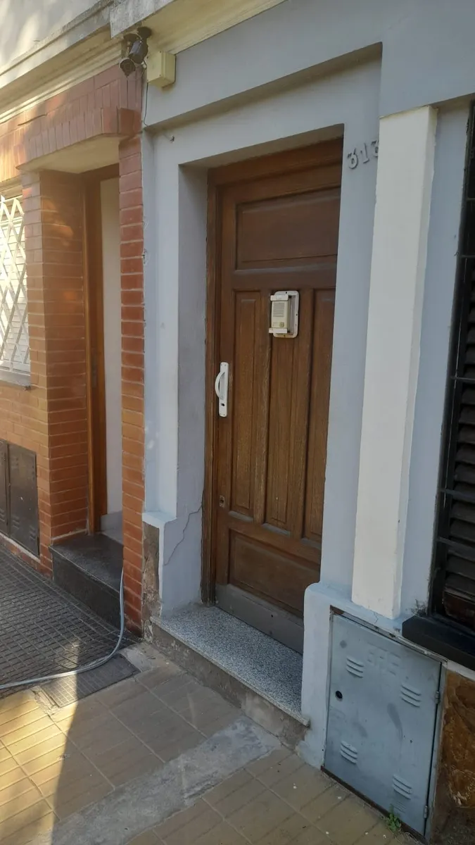 Apartamento com 2 dormitórios em Wilde (acesso independente)