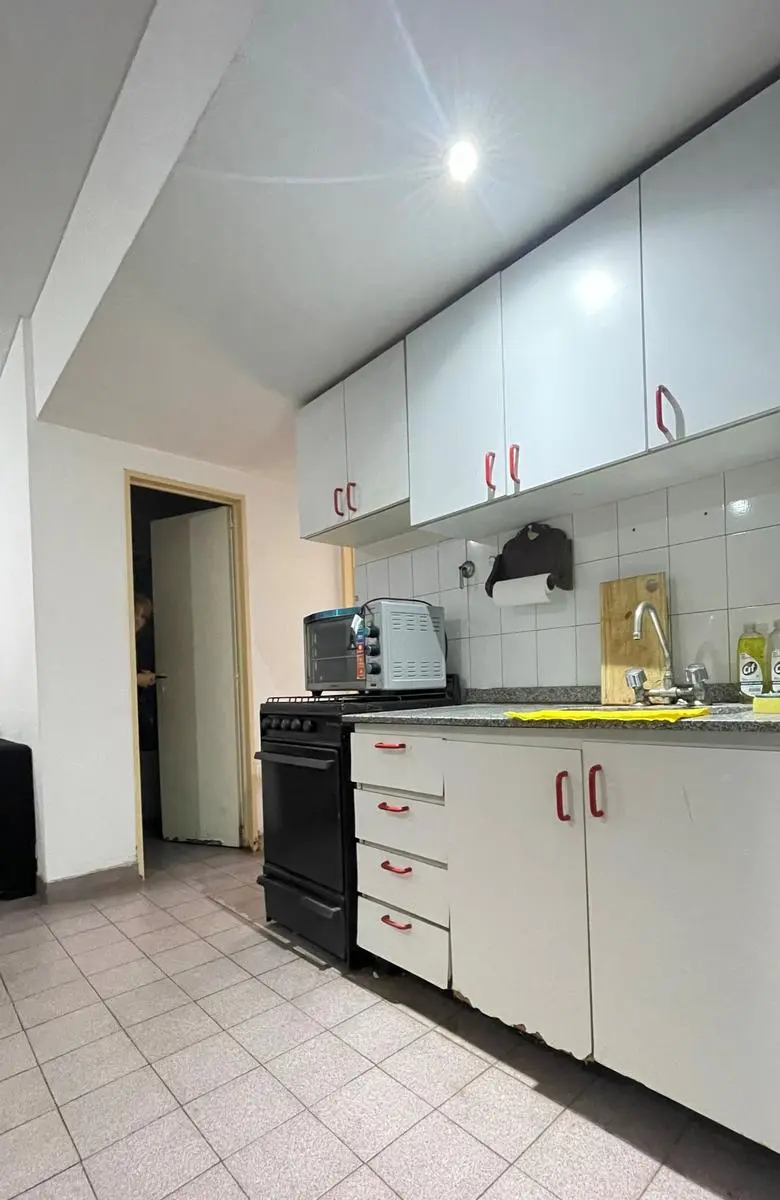 Departamento de 2 ambientes con balcón al contrafrente en Lanús Oeste