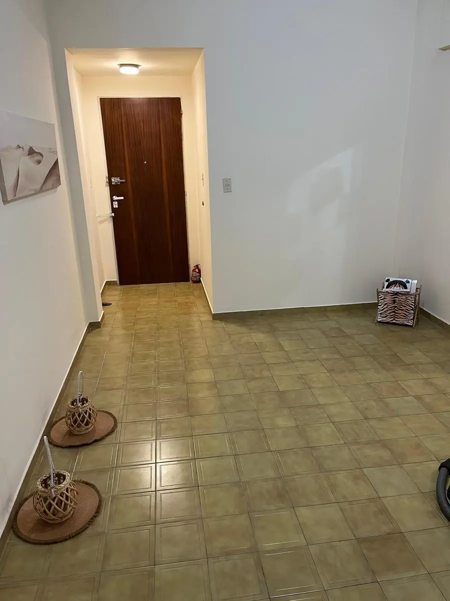 Apartamento de dois ambientes com 1 quarto em Lanús Oeste