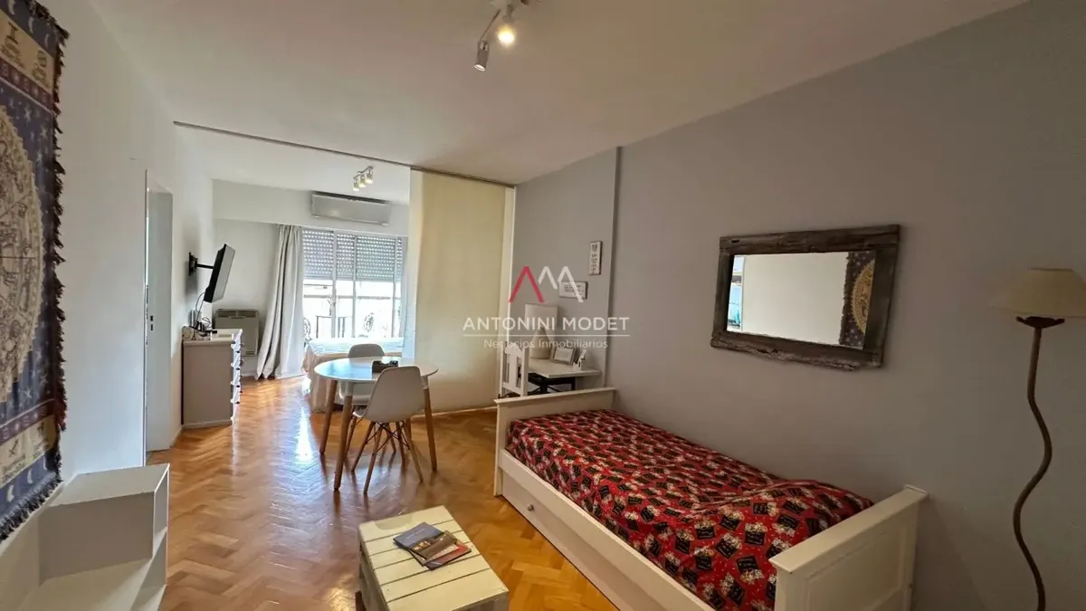 Furnished studio apartment with balcony in Almagro