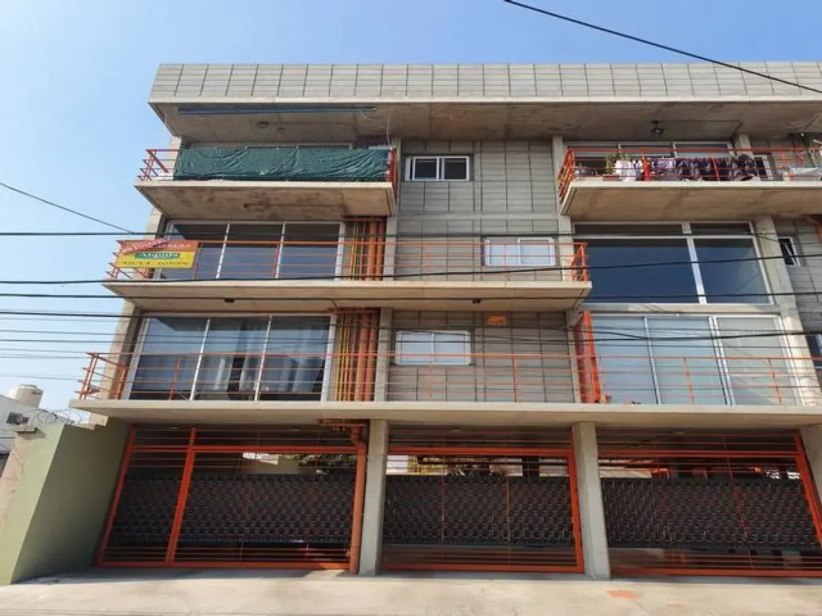 Departamento de 3 ambientes con balcón en General San Martín