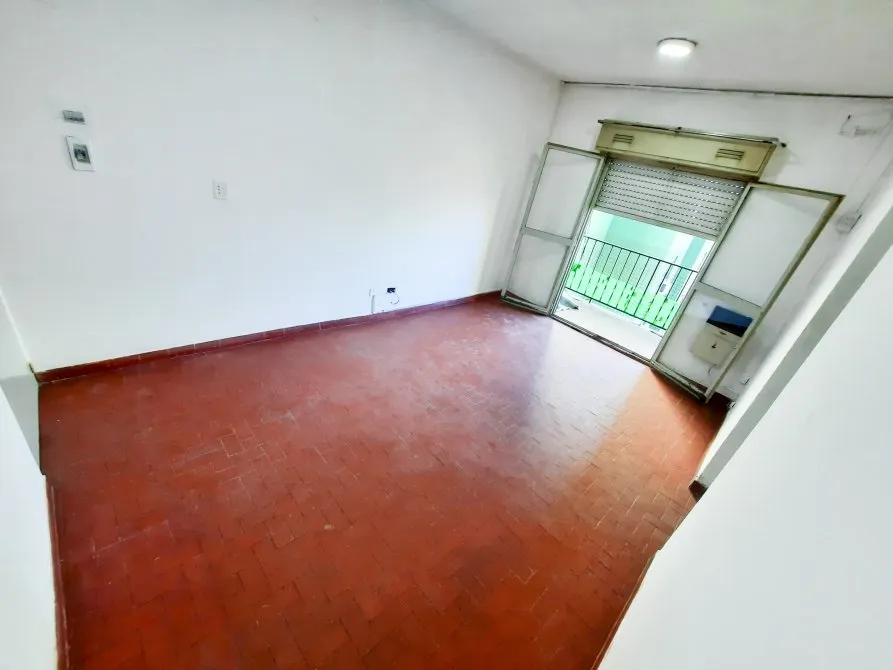 Apartamento de 2 quartos para alugar em Lanús Este