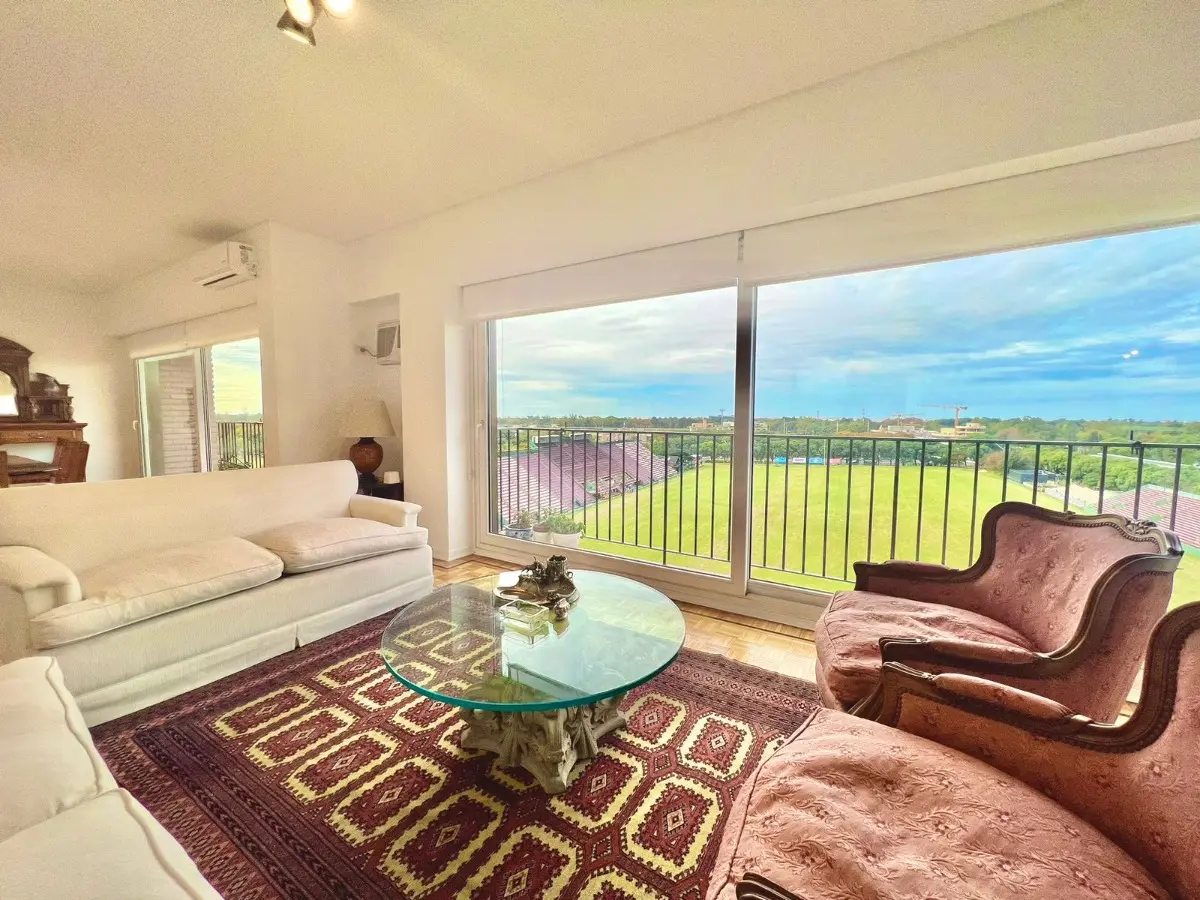 Departamento de 4 dormitorios amoblado en San Nicolás