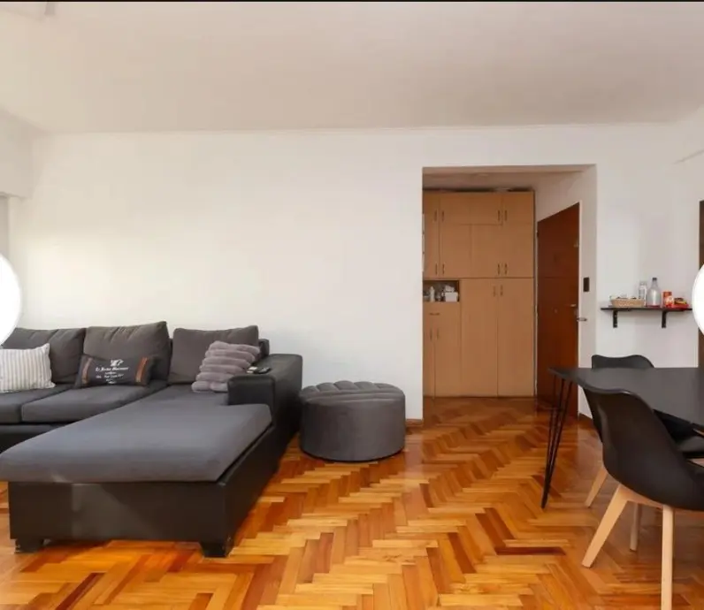 Apartamento de três dormitórios com vaga de garagem em Ramos Mejía Norte