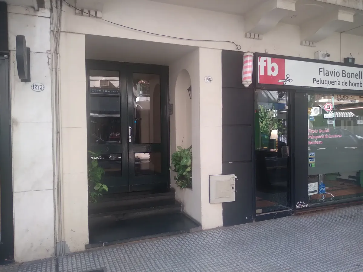 One-bedroom duplex apartment in Retiro