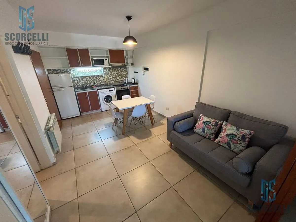 Меблированная однокомнатная квартира с балконом в Parque Chas