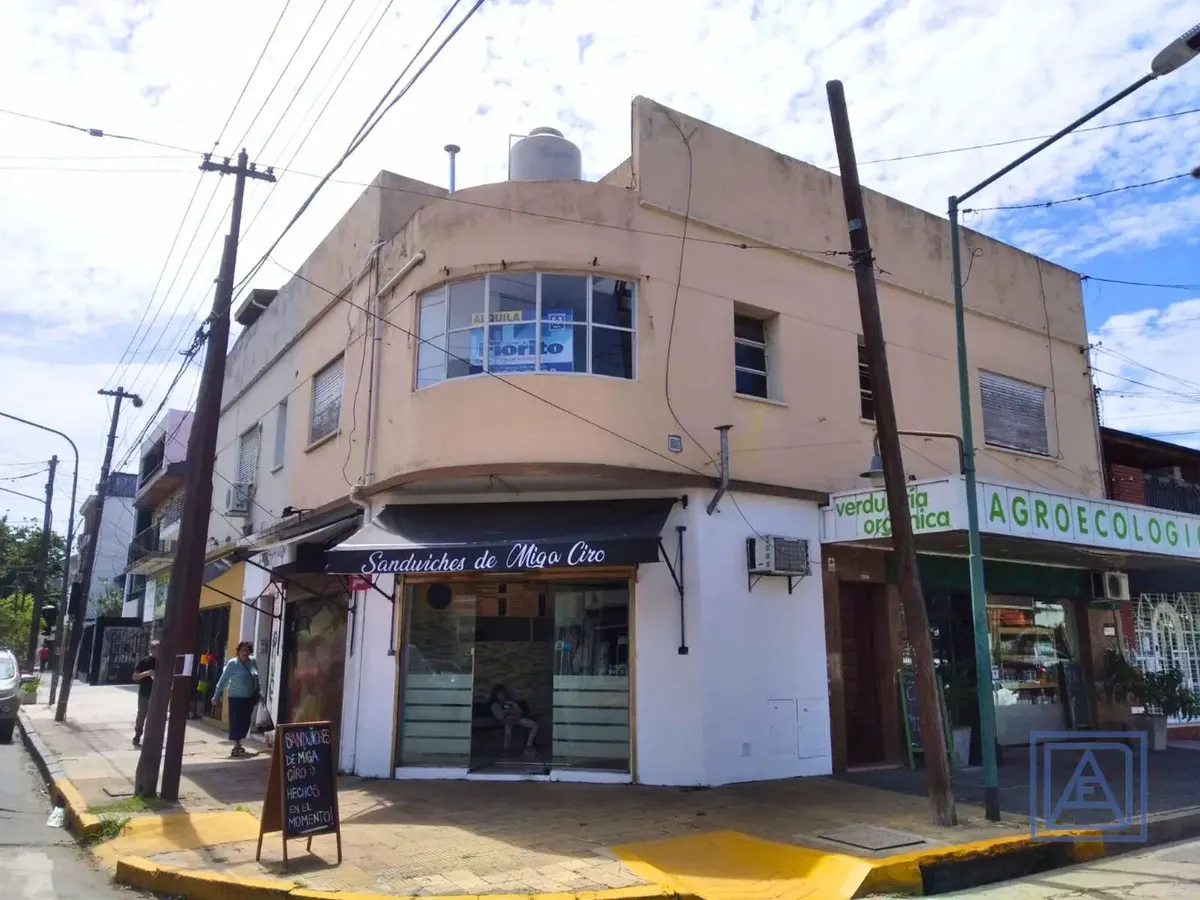 PH de três ambientes sem condomínio em Martínez