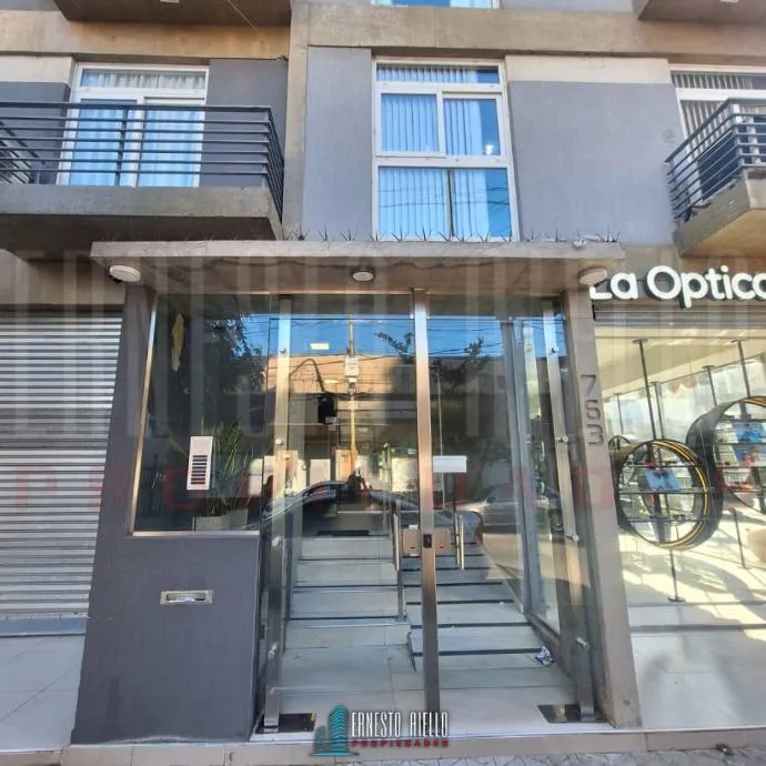 Furnished one-bedroom apartment in Quilmes Centro with balcony