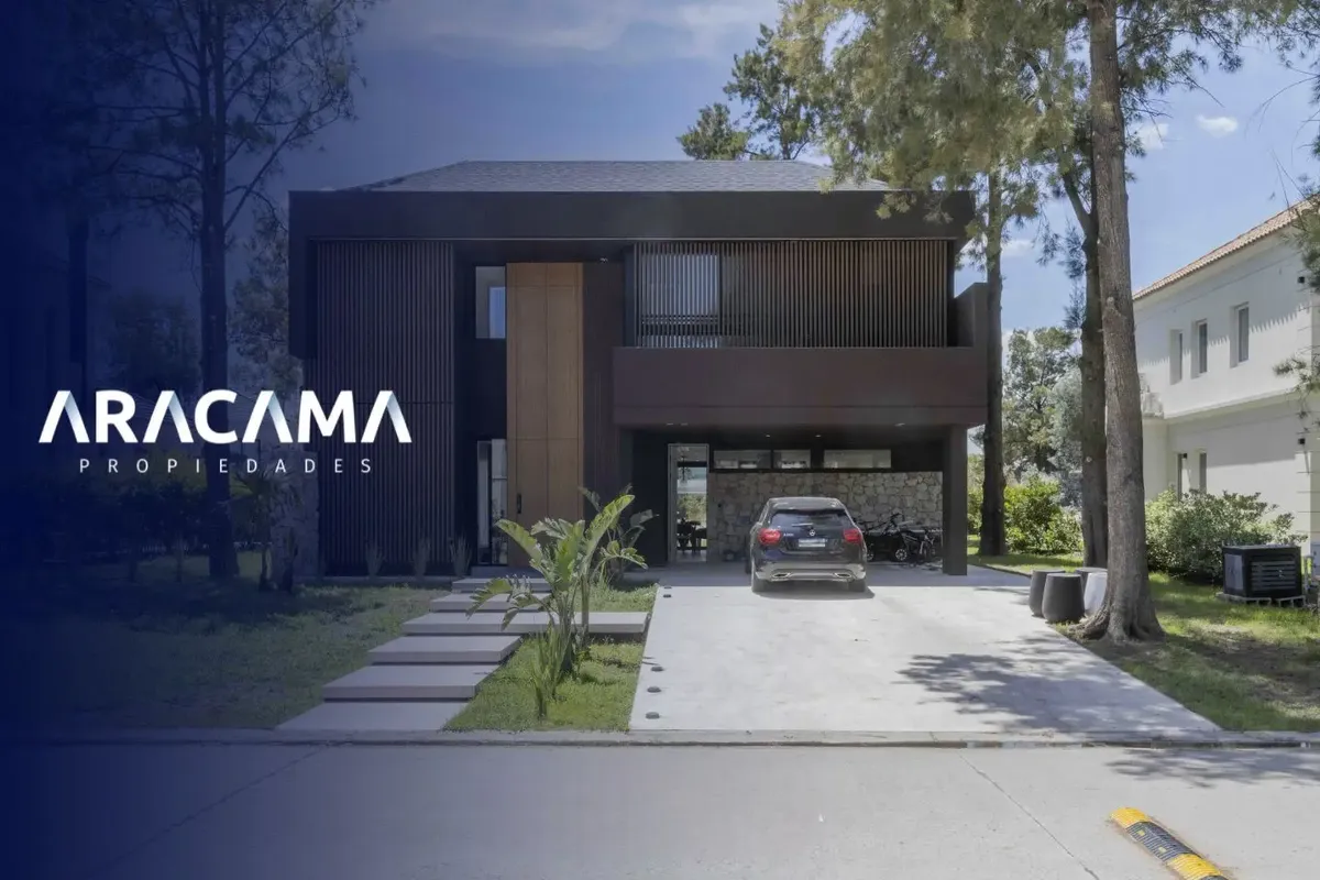 Four-bedroom house in Saint Thomas Oeste, Esteban Echeverría