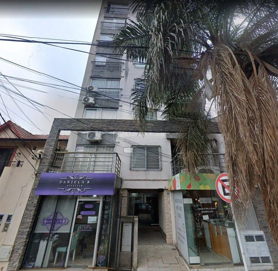 Apartamento de 2 ambientes de frente em Tres de Febrero