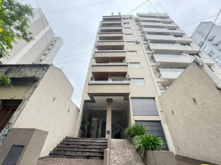 Apartamento de dois ambientes em aluguel em Lanús