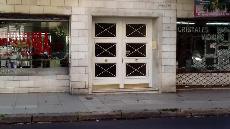 Unfurnished two-room apartment for professional use in Recoleta