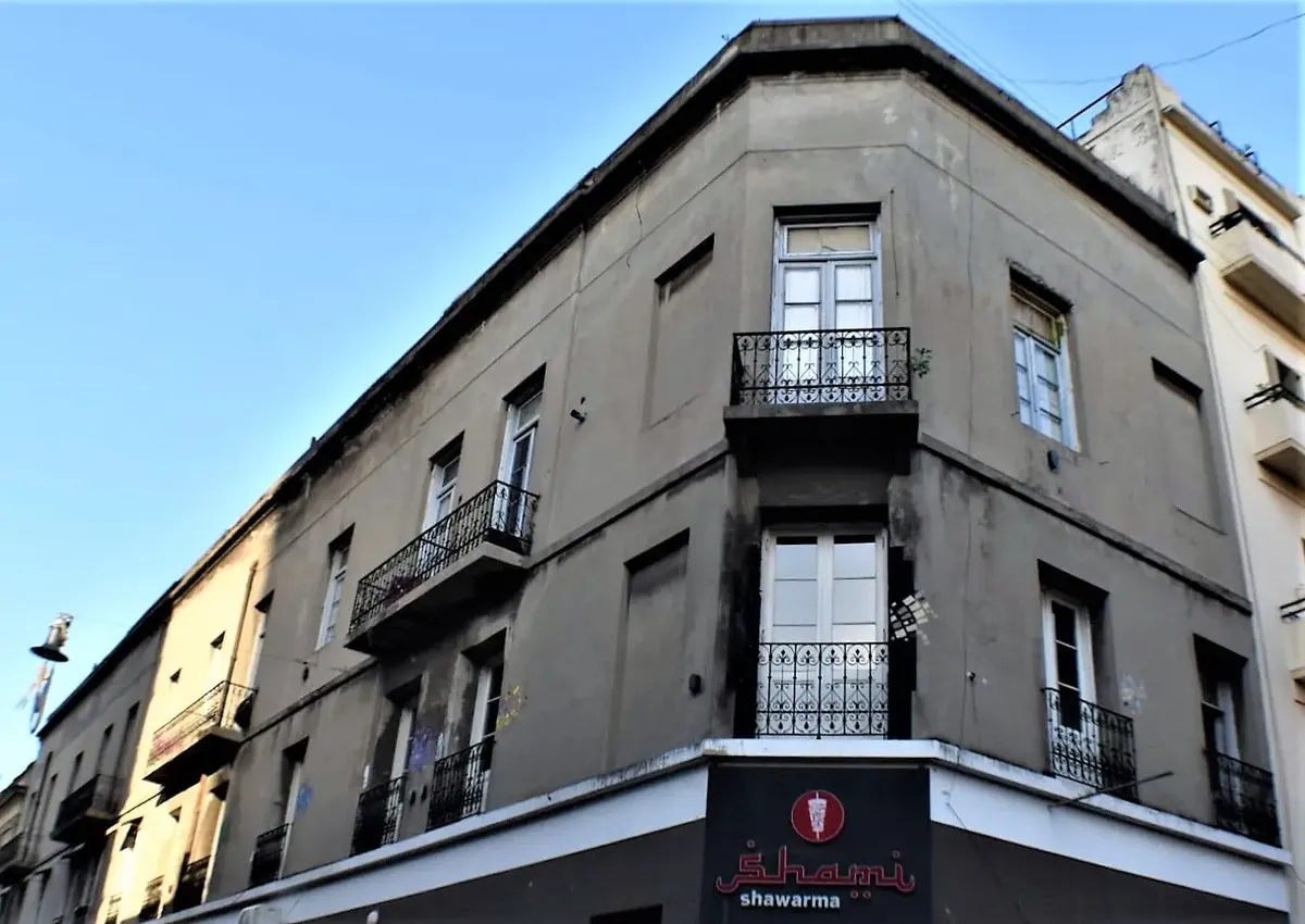 Five-bedroom PH with independent entrance in San Telmo