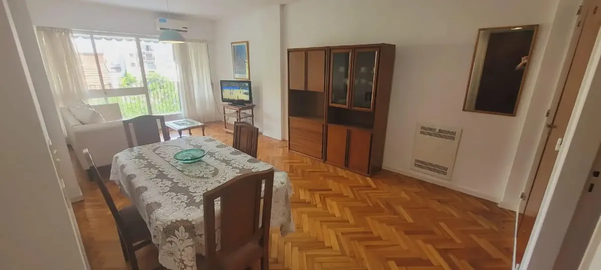 Furnished front-facing one-bedroom apartment in Colegiales (temporary rental)