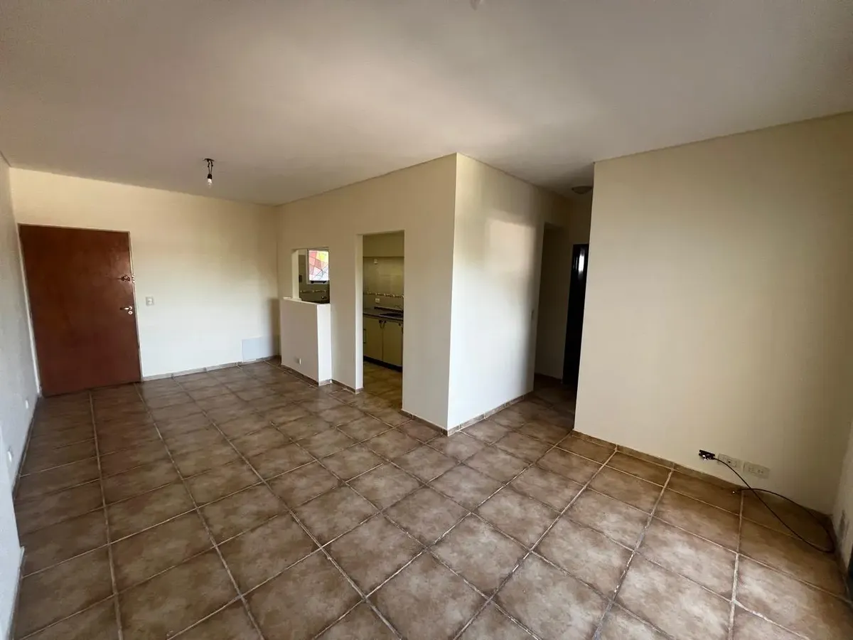 Apartamento de 2 dormitórios em General San Martín