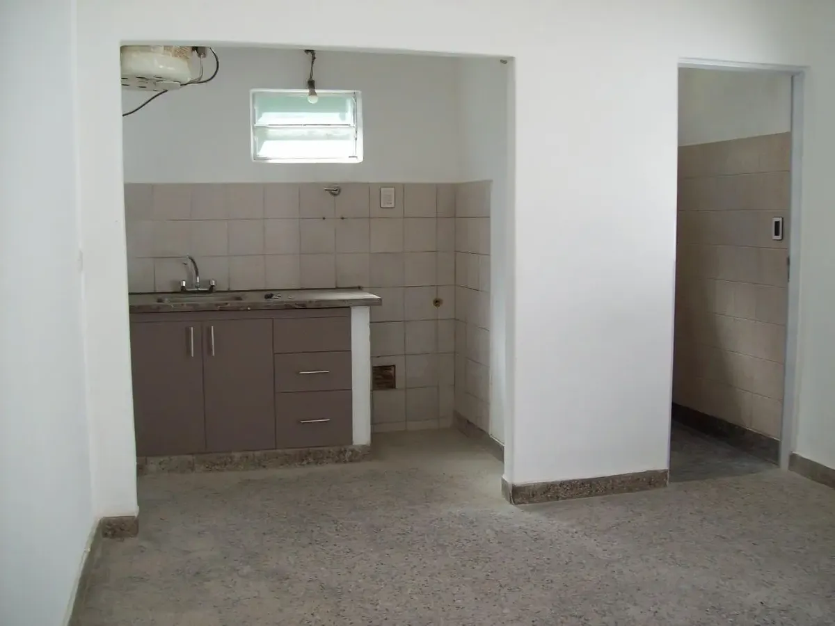 PH de três ambientes com pátio em Villa Ballester
