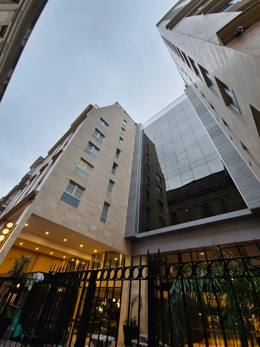 Premium studio apartment in Monserrat